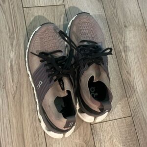 On Cloudswift 3 Women Size 9